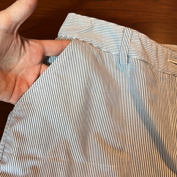 Julie Mitchell Striped Cargo Capris Chambray White Women’s Size 8 - Picture 9 of 13